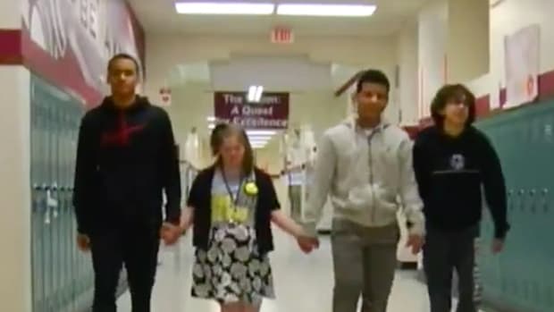 Middle School Basketball Players Stand Up Against Bullying